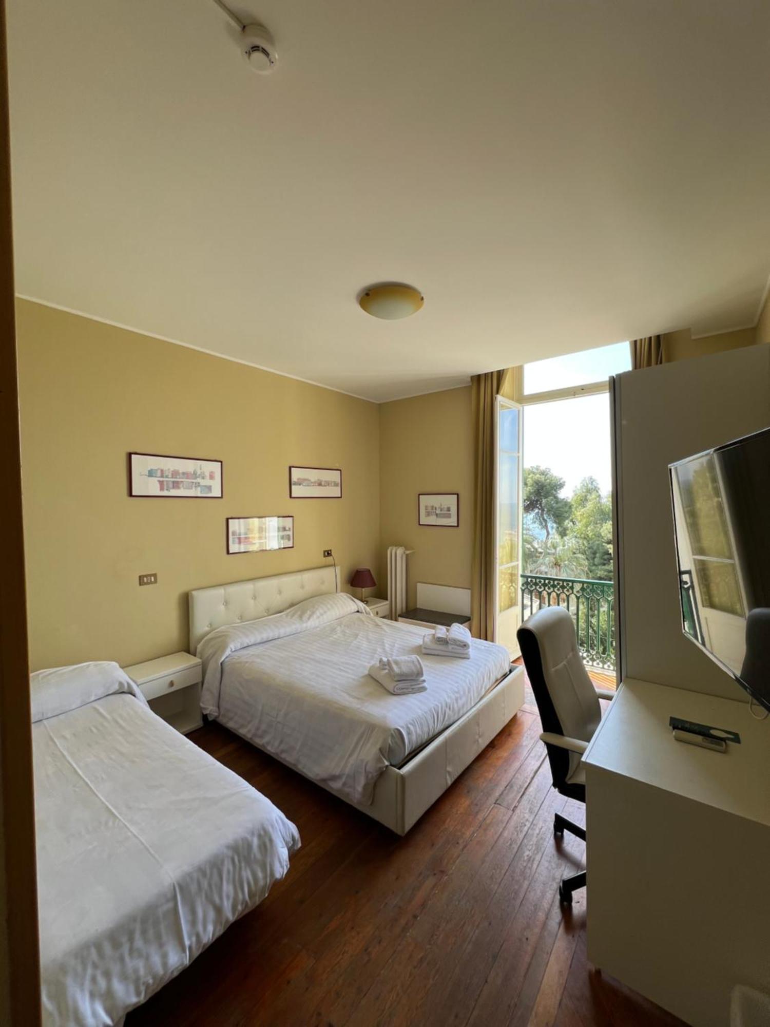 Hotel Petit Royal オスペダレッティ エクステリア 写真
