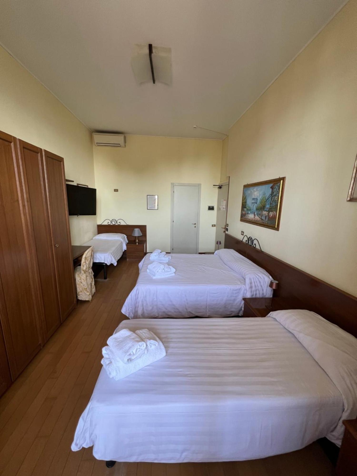 Hotel Petit Royal オスペダレッティ エクステリア 写真